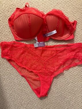 Lace Push-Up Bra and Matching Bikini Panty - Red